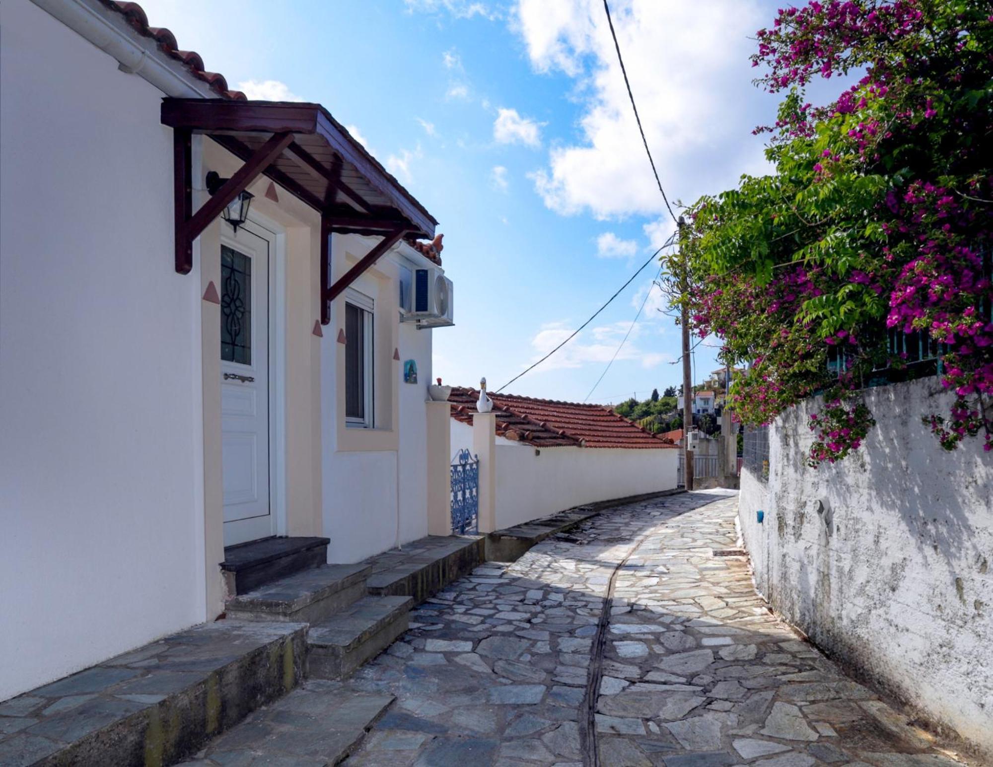 Hotel Angelinas House Glossa Exterior foto